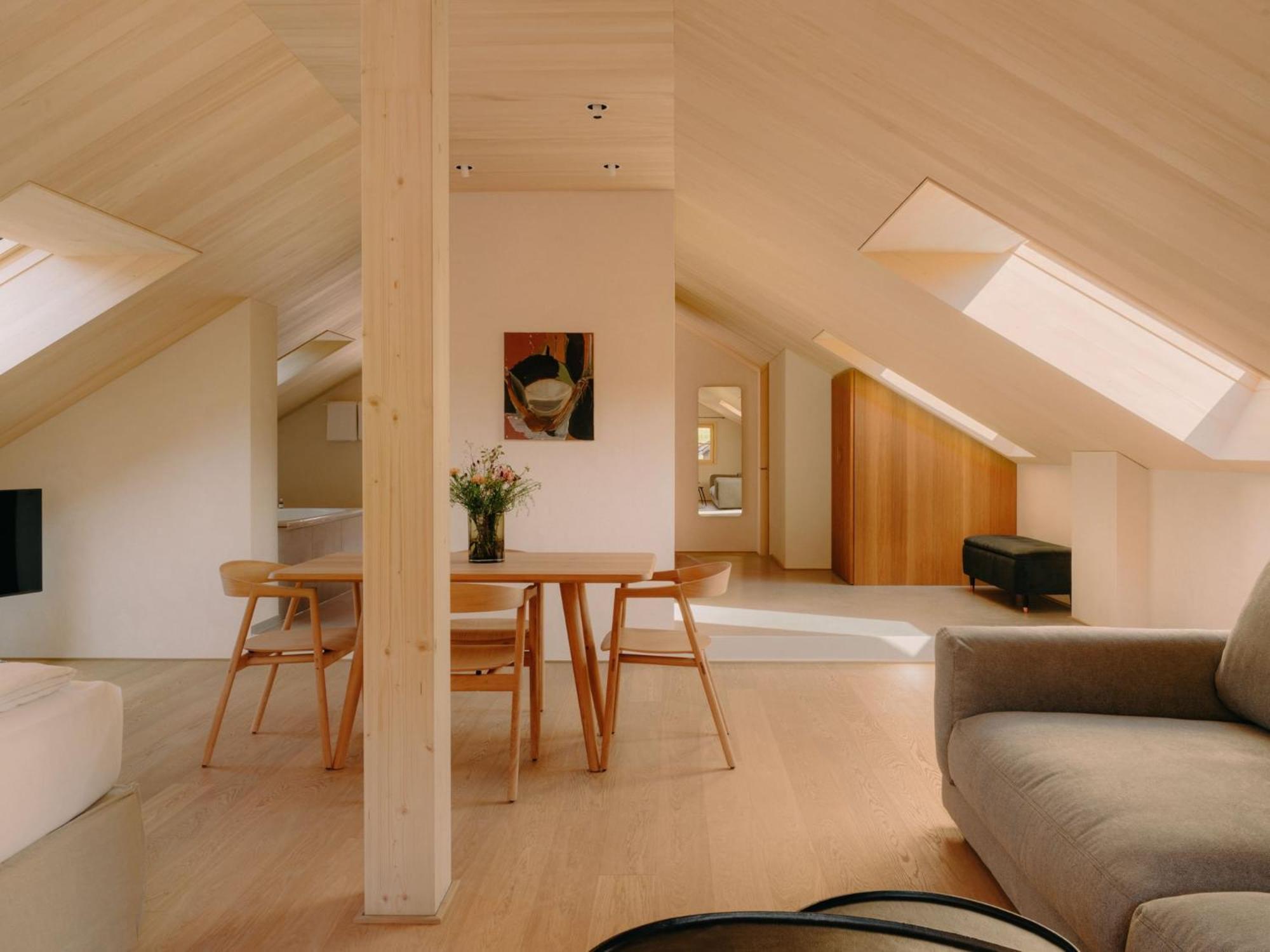 Hirschen - Fine Hotel, Restaurant & Hotel 4*