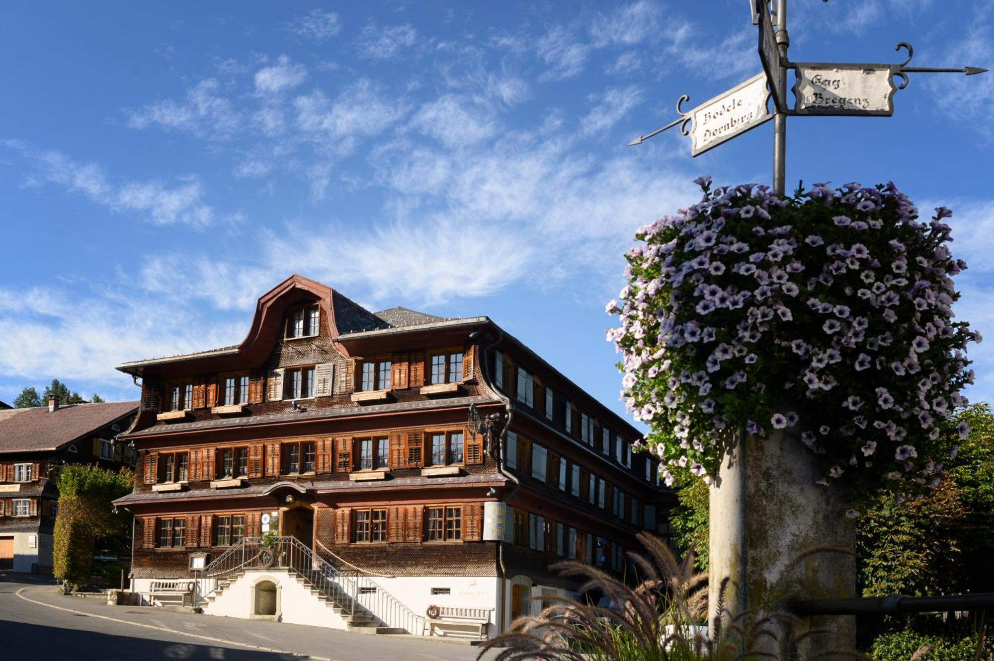 Hirschen - Fine Hotel, Restaurant & Hotel 4*